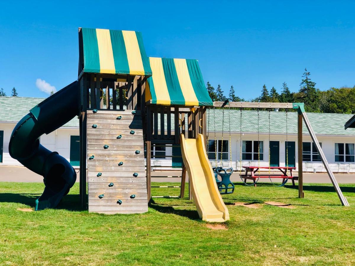 פרום Anne Shirley Motel & Cottages מראה חיצוני תמונה