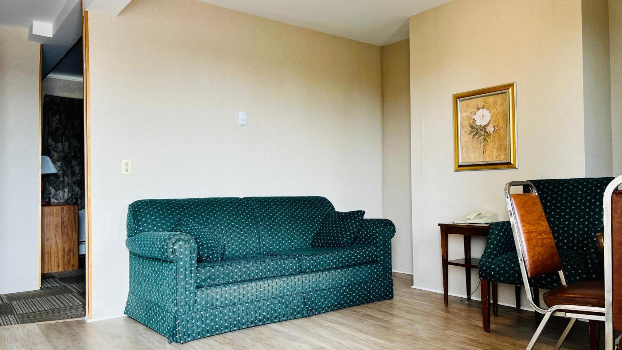 פרום Anne Shirley Motel & Cottages מראה חיצוני תמונה