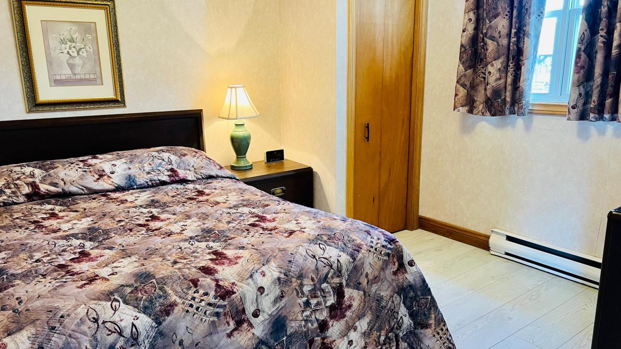 פרום Anne Shirley Motel & Cottages מראה חיצוני תמונה