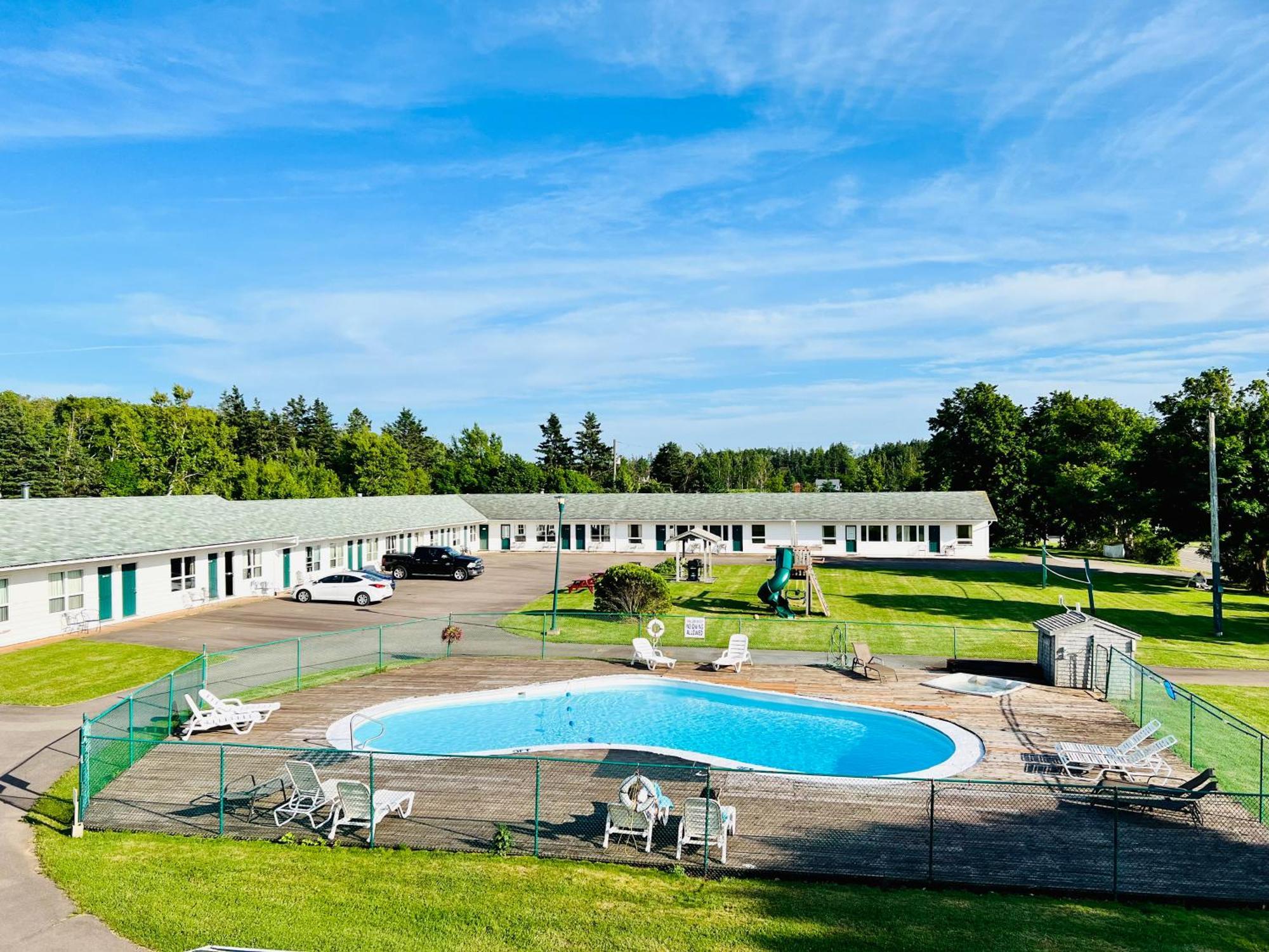 פרום Anne Shirley Motel & Cottages מראה חיצוני תמונה