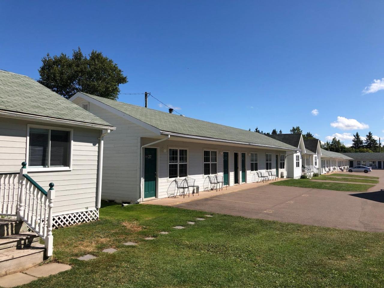 פרום Anne Shirley Motel & Cottages מראה חיצוני תמונה